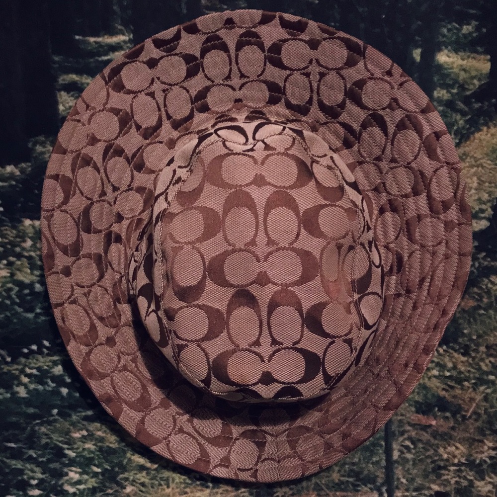 👩🏻‍🌾vintage👩🏻‍🌾COACH BUCKET HAT! 👩🏻‍🌾